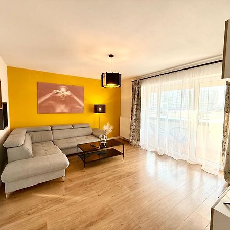 Kasper Coresi Mall - Rise Private Apartments & Suites Braşov Eksteriør billede