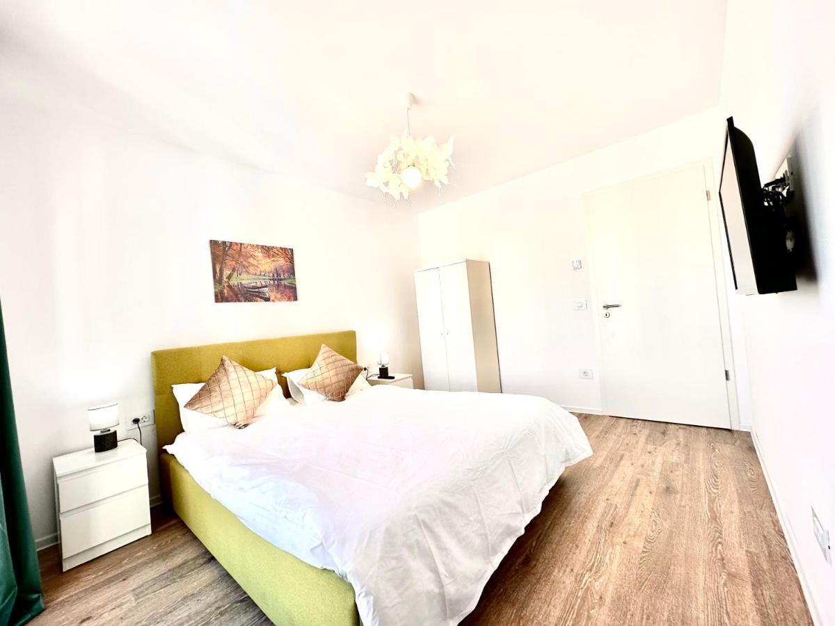 Kasper Coresi Mall - Rise Private Apartments & Suites Braşov Eksteriør billede