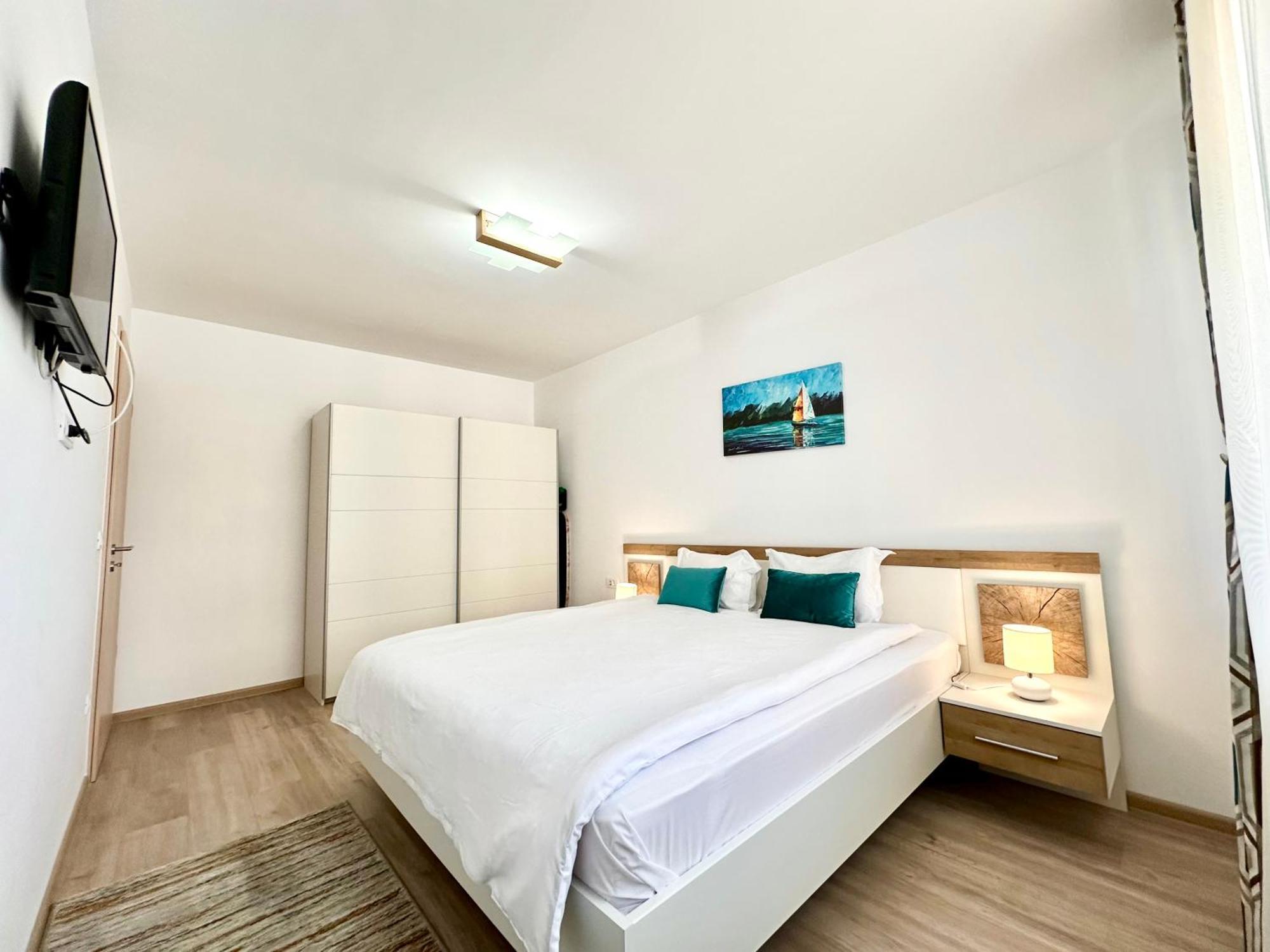 Kasper Coresi Mall - Rise Private Apartments & Suites Braşov Eksteriør billede
