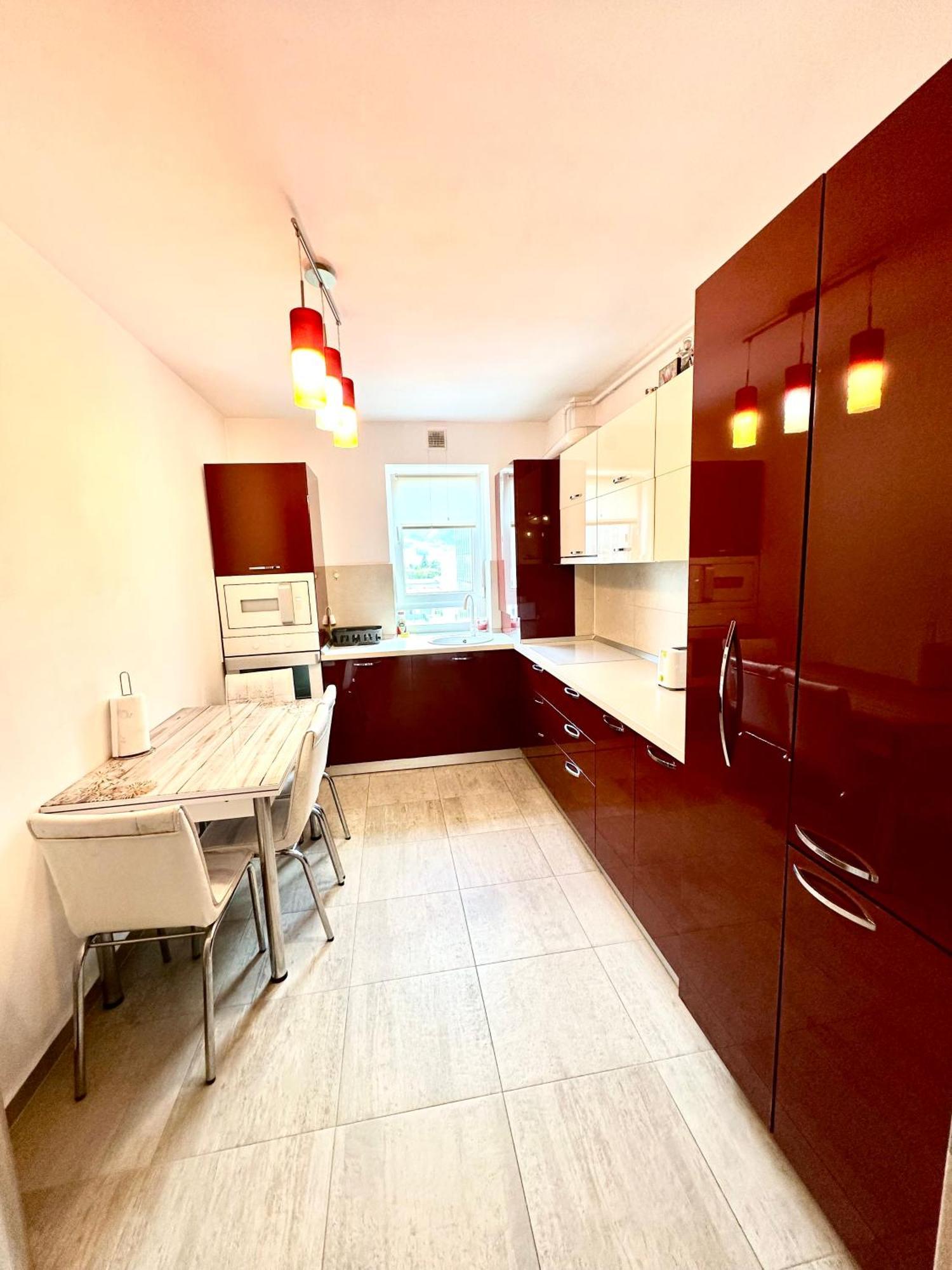 Kasper Coresi Mall - Rise Private Apartments & Suites Braşov Eksteriør billede
