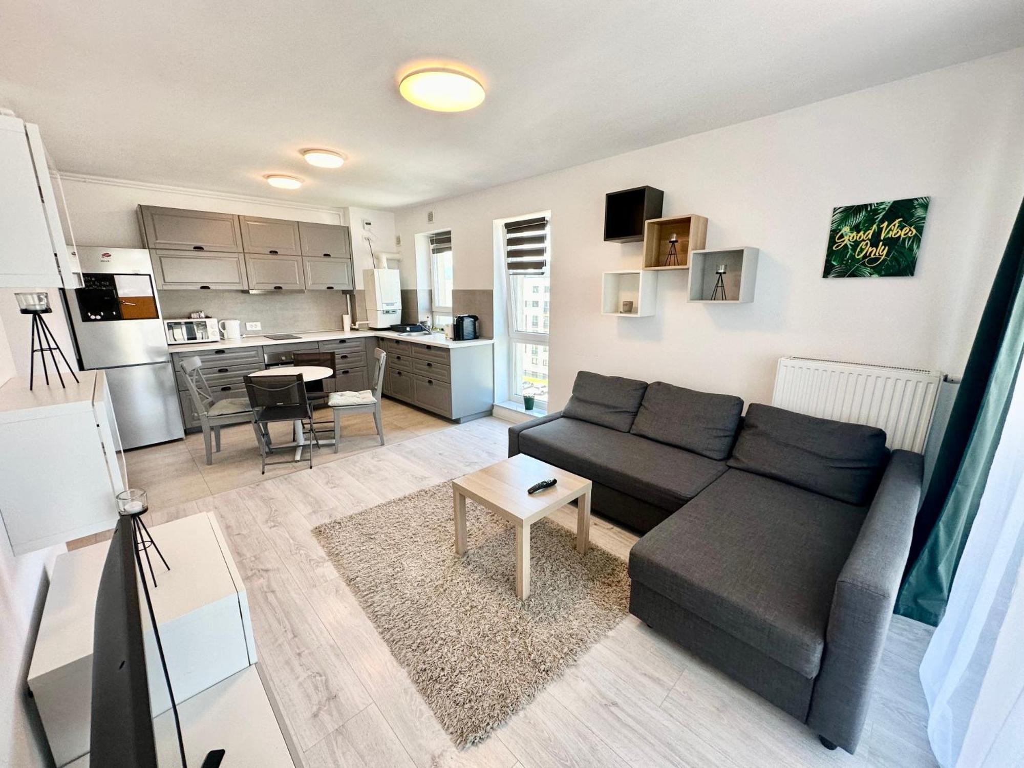 Kasper Coresi Mall - Rise Private Apartments & Suites Braşov Eksteriør billede