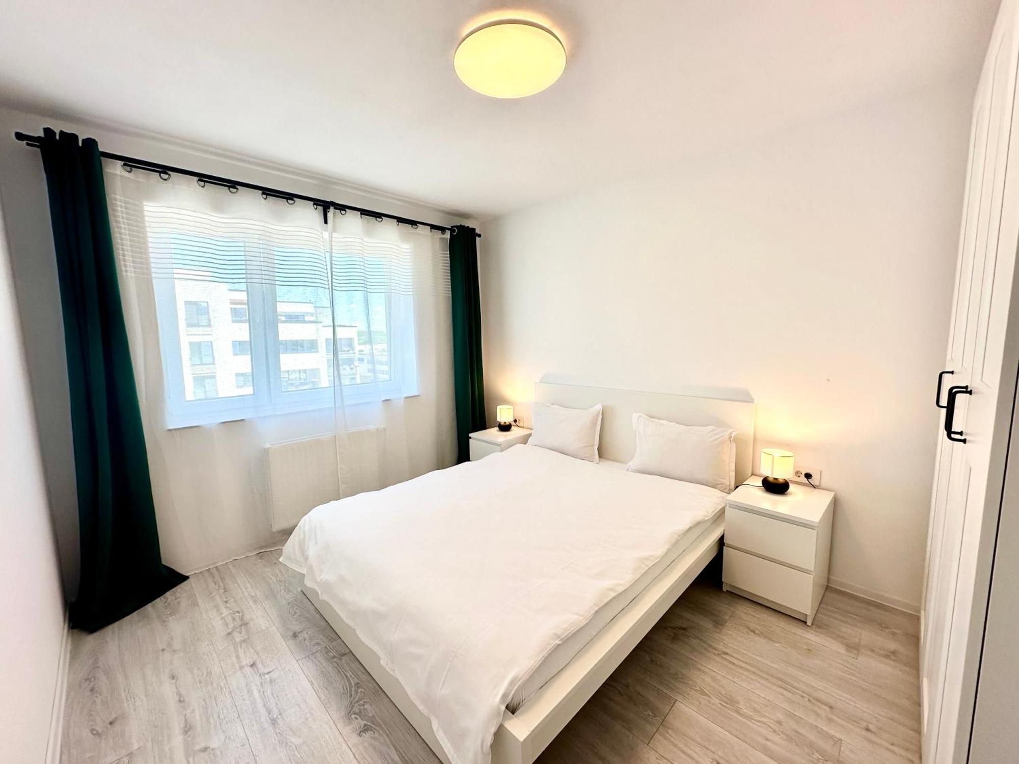 Kasper Coresi Mall - Rise Private Apartments & Suites Braşov Eksteriør billede