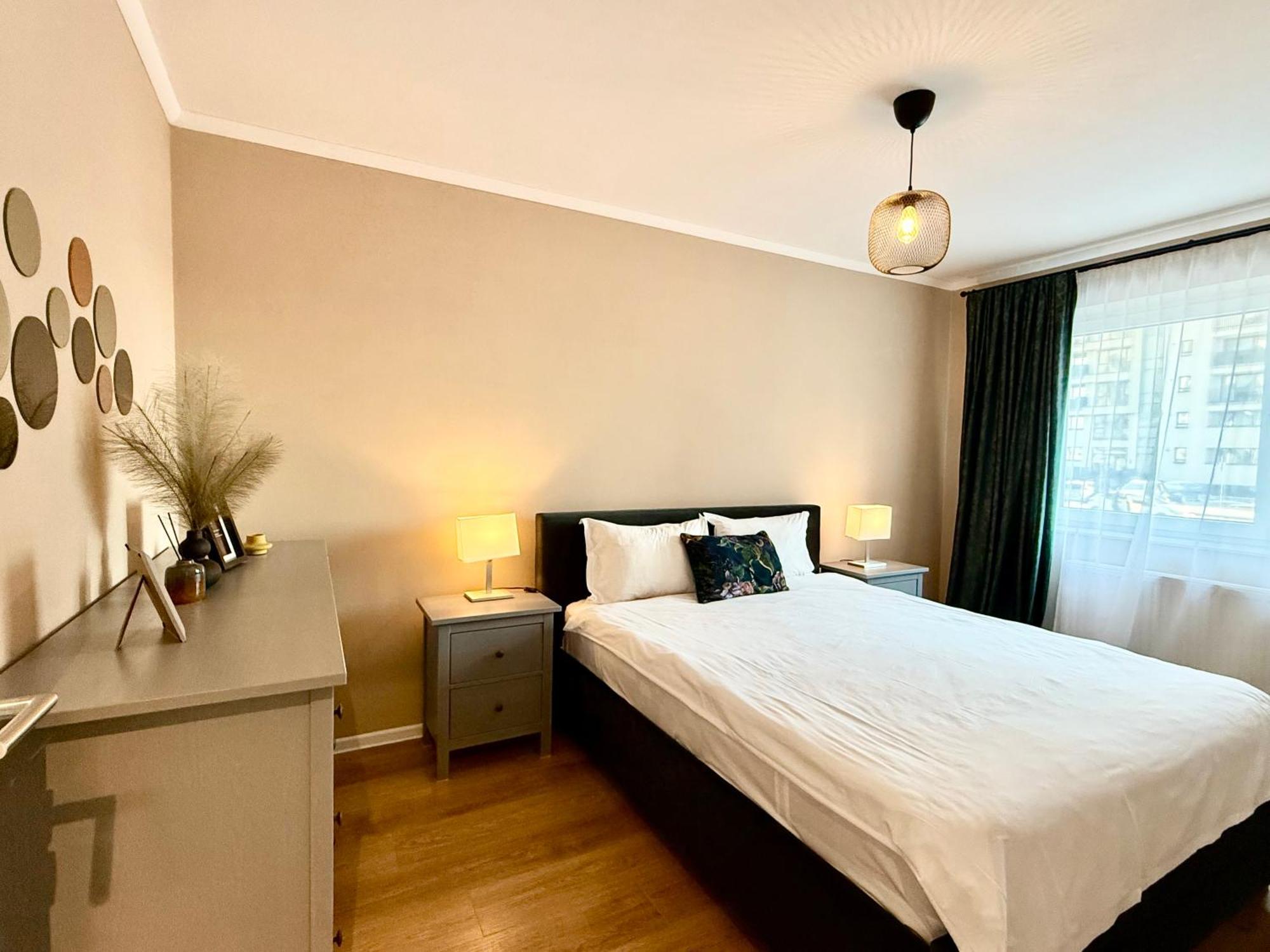 Kasper Coresi Mall - Rise Private Apartments & Suites Braşov Eksteriør billede