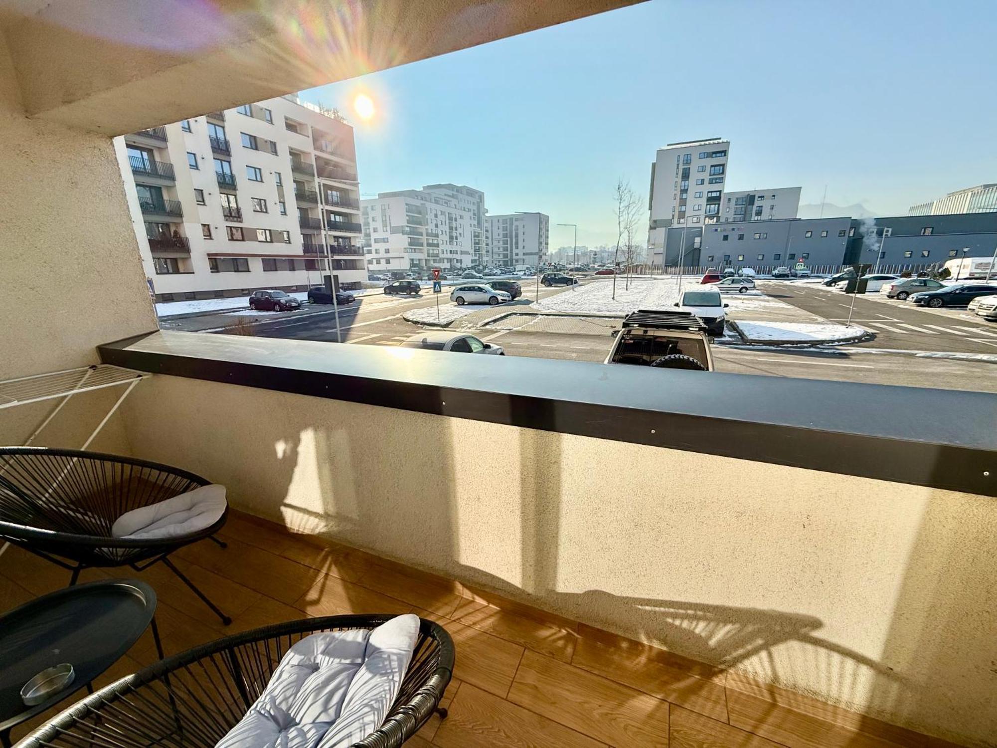 Kasper Coresi Mall - Rise Private Apartments & Suites Braşov Eksteriør billede