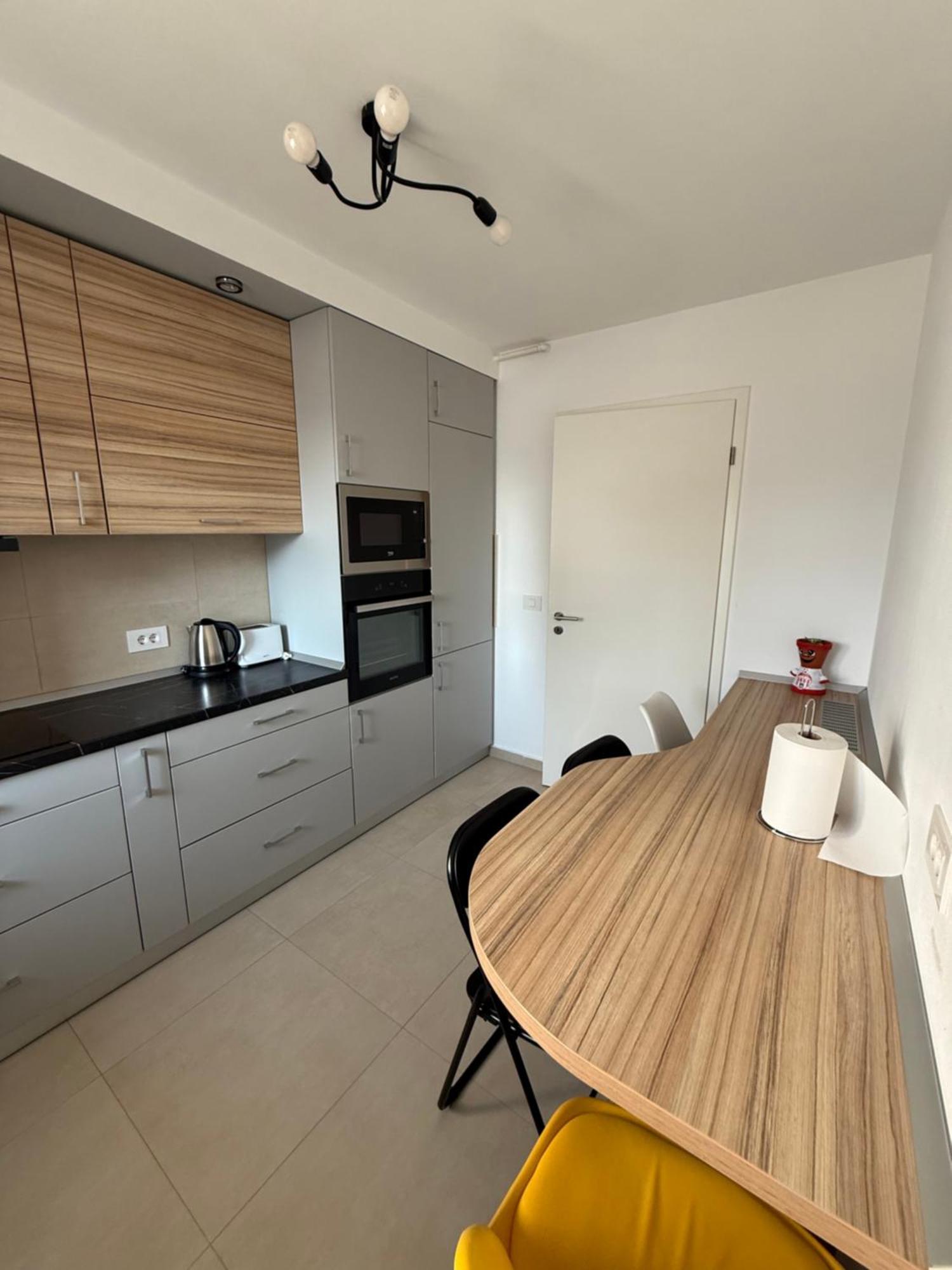 Kasper Coresi Mall - Rise Private Apartments & Suites Braşov Eksteriør billede