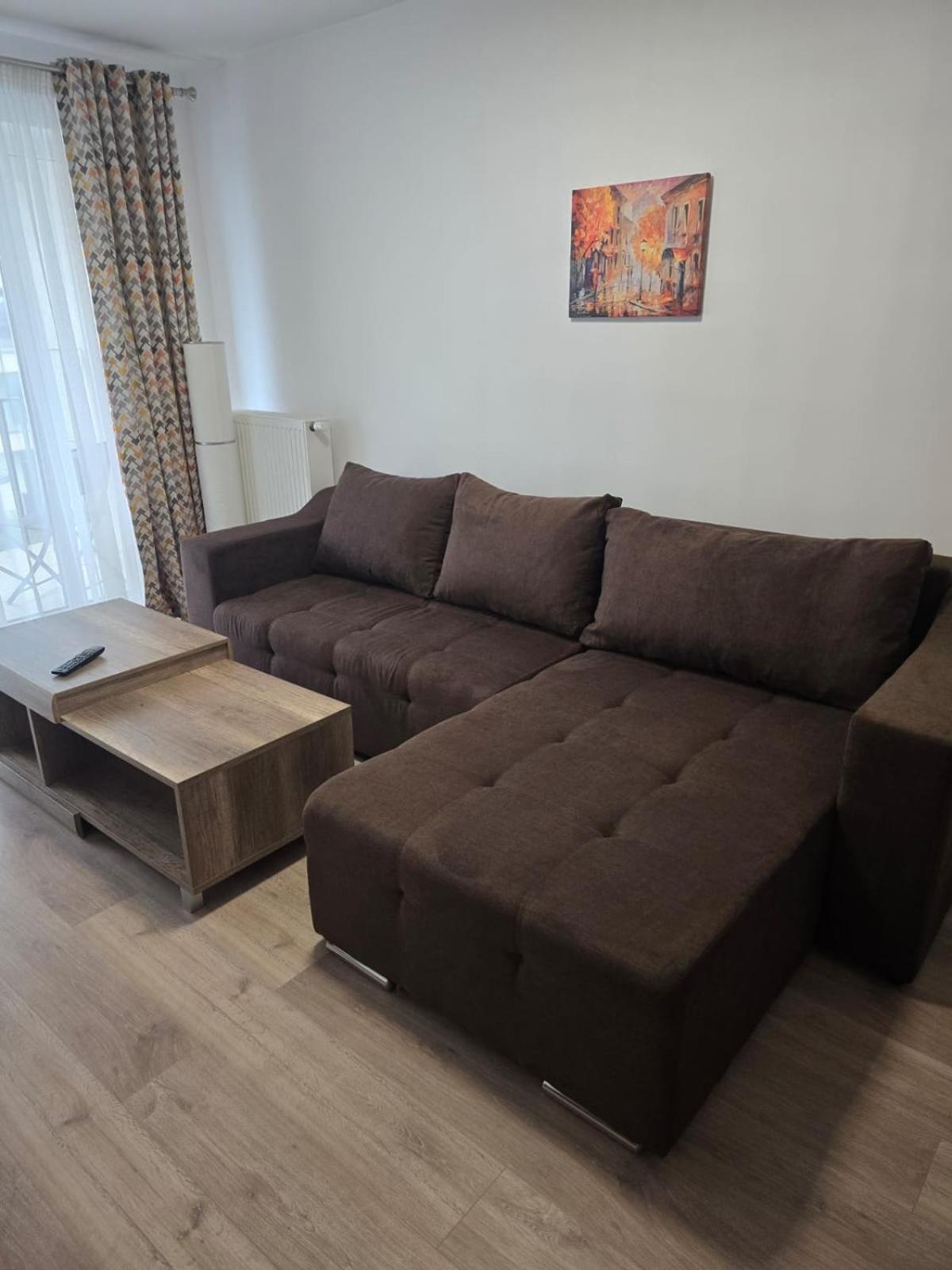 Kasper Coresi Mall - Rise Private Apartments & Suites Braşov Eksteriør billede